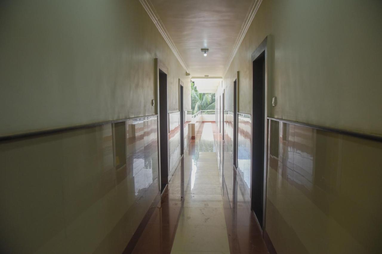 Hotel Rajratna Executive Supe 외부 사진